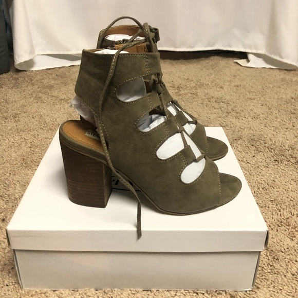 Steve Madden Bleu heels - Picture 5 of 8